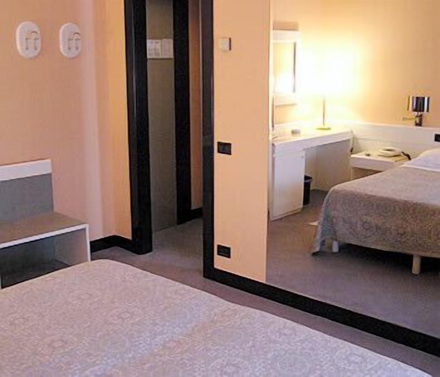 Hotel Giovanni Padoue Extérieur photo